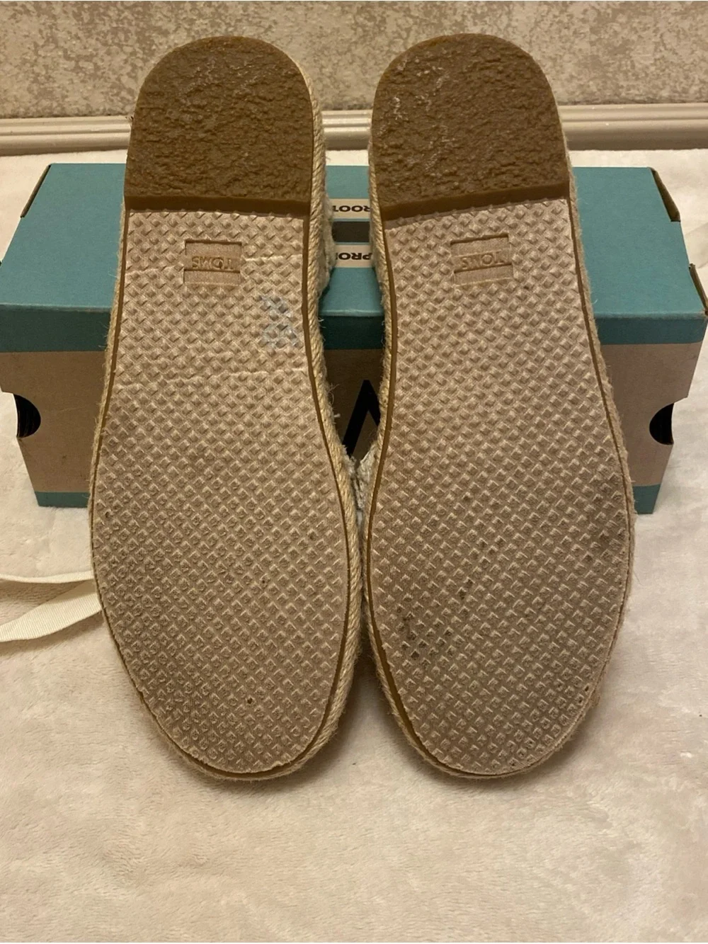 Toms Katalina Ivory Cream Floral Crochet Lace Espadrille Wrap-Ankle Flats